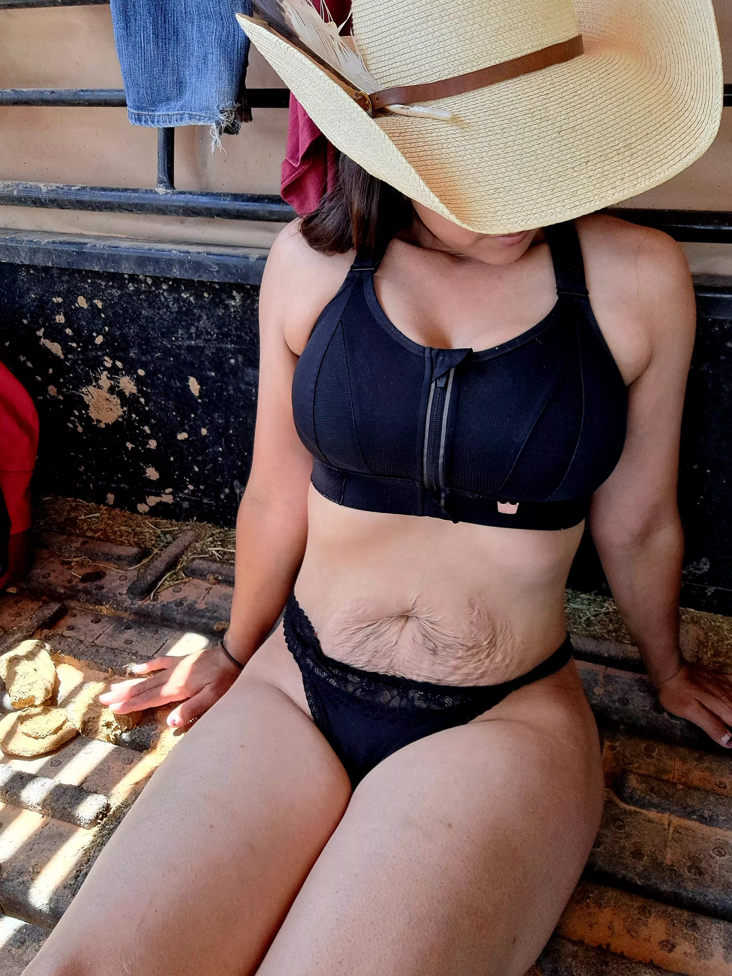 Ranch wife & mama.... posted by sexycherrykatmama