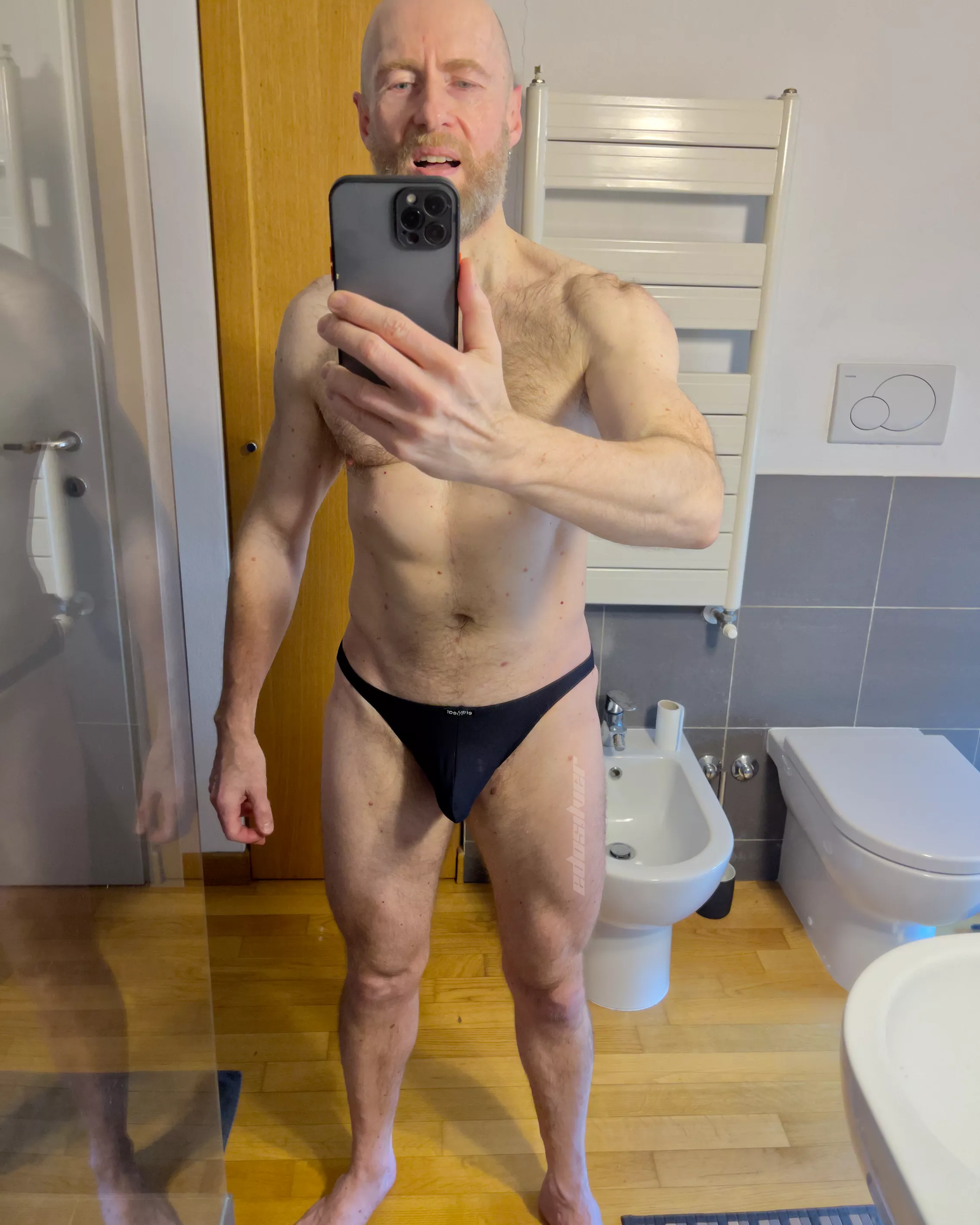 Since I started running, every other day is leg day for me 😅 posted by EdoSilverXXX