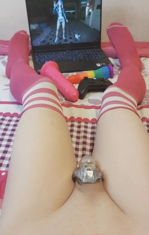 So many fun toys to play with by Luvvvvalot