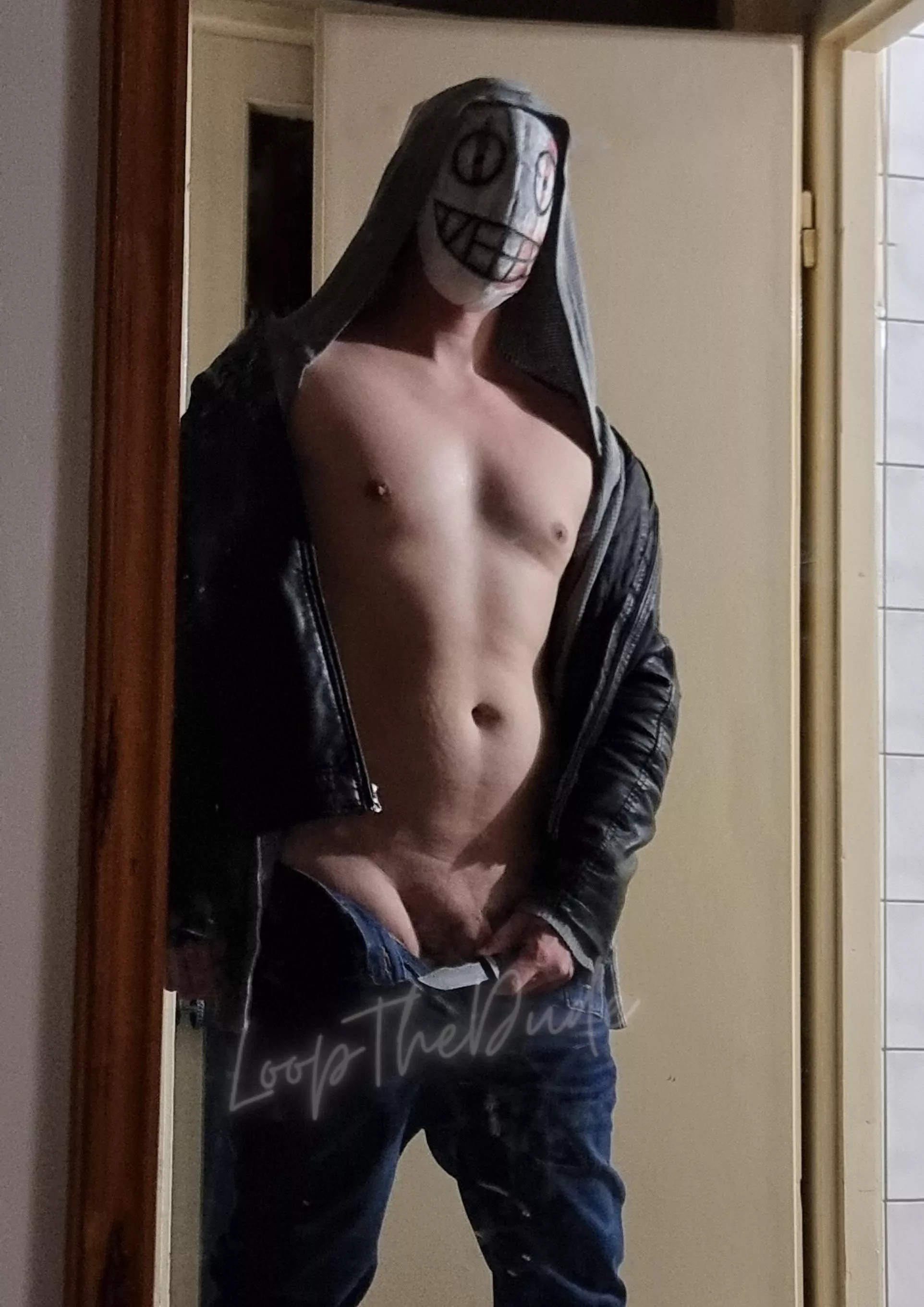 Sometimes the most neglected is the strongest. (OC DbD Frank) posted by loopthedude_x