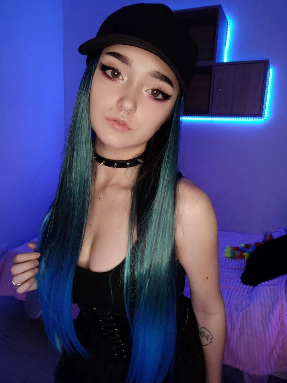 Would you let me ride your cock? posted by EBAHLITA