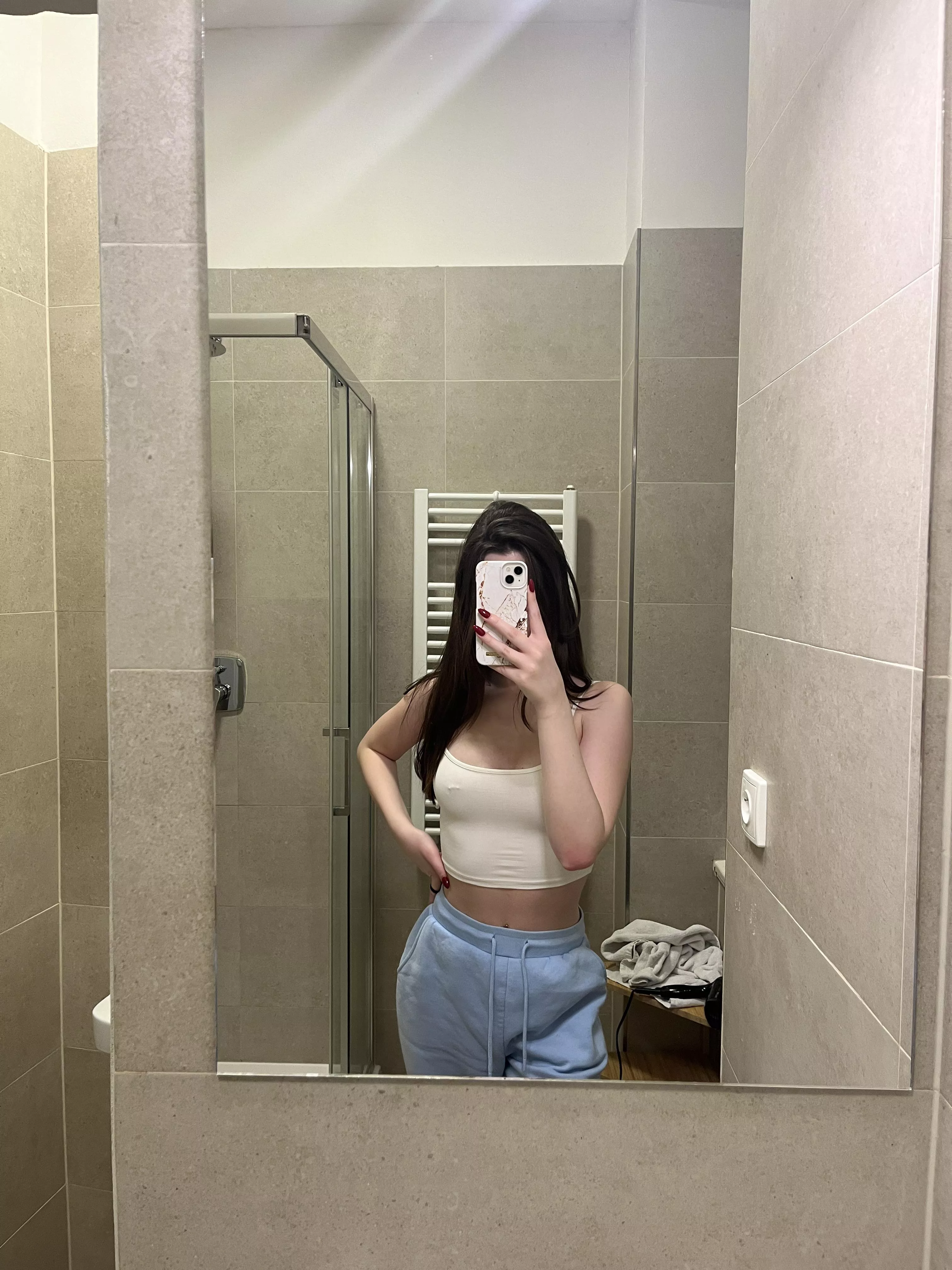 18 yo girls can be sexy too posted by Kinley_Bush