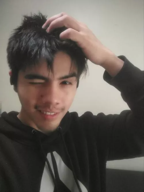 Ah new here, but love to meet cute guys 😉 by twunkhunk77