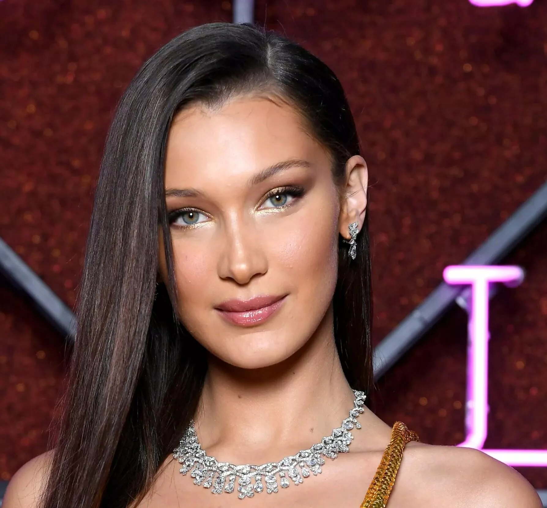 Bella Hadid posted by qwer5r