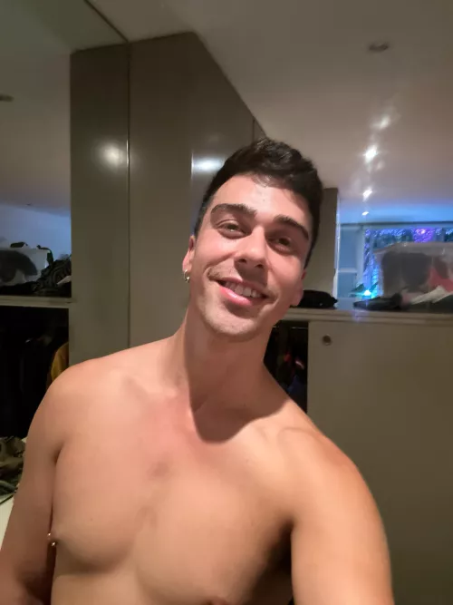 Bored. Anyone wanna chat for hours? 😄 by Vadersgayson