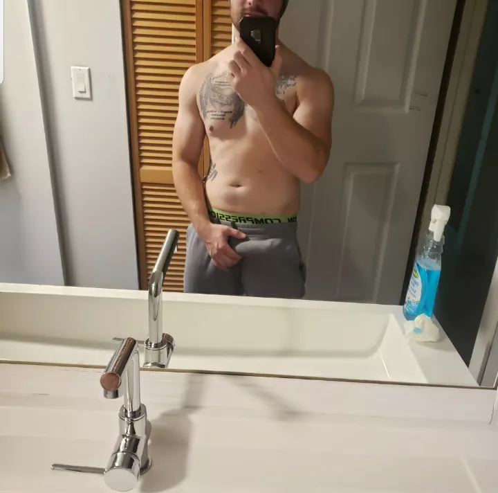 Bulge in my sweats posted by Some_Note_7047