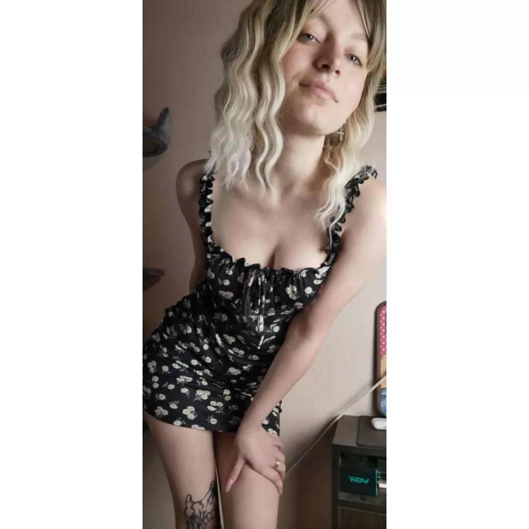 Busty and naughty, hopefully your type posted by Tasty-yum-yum