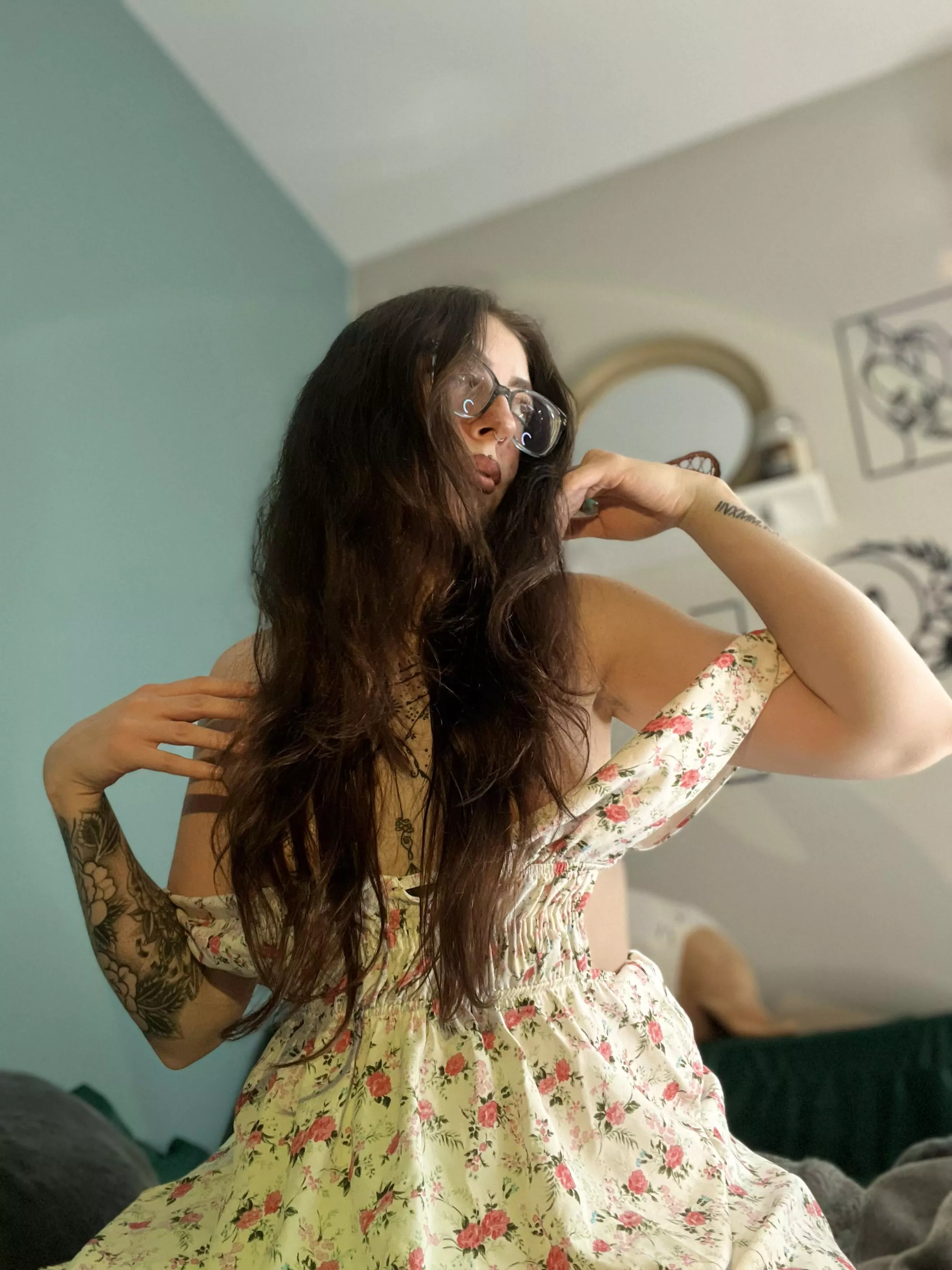 Can you take off my glasses for me? posted by caiopsm