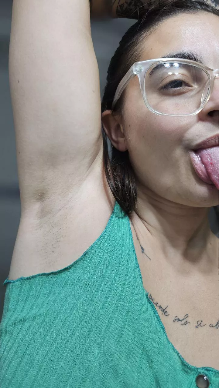 Do you prefer your armpits with short hairs or do you want them to grow longer? posted by Yourwetbabe