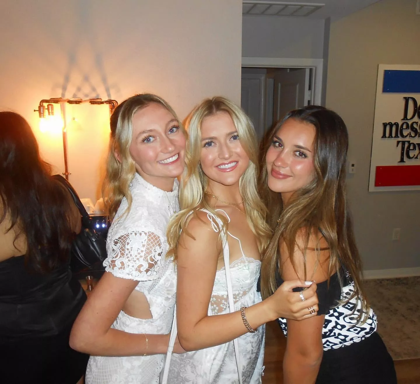 Don’t Mess with Texas posted by juanathanluis