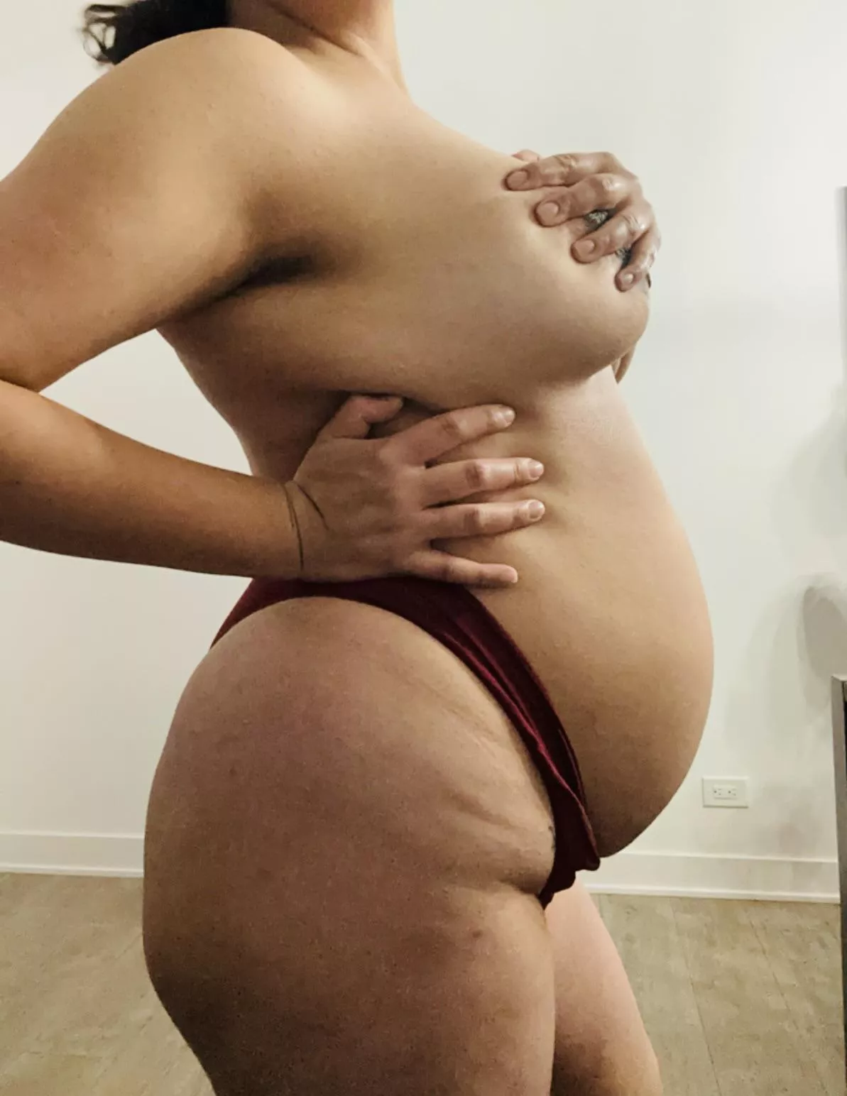 Feeling sexy 💋 posted by midwestvxn