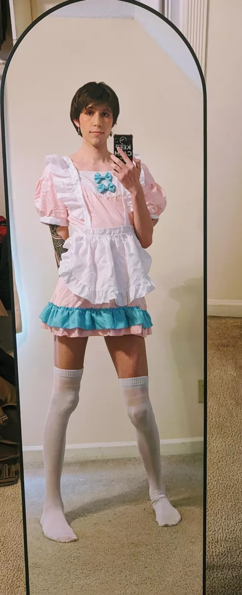 Finally got to wear a maid dress by OneEyedGhoul24