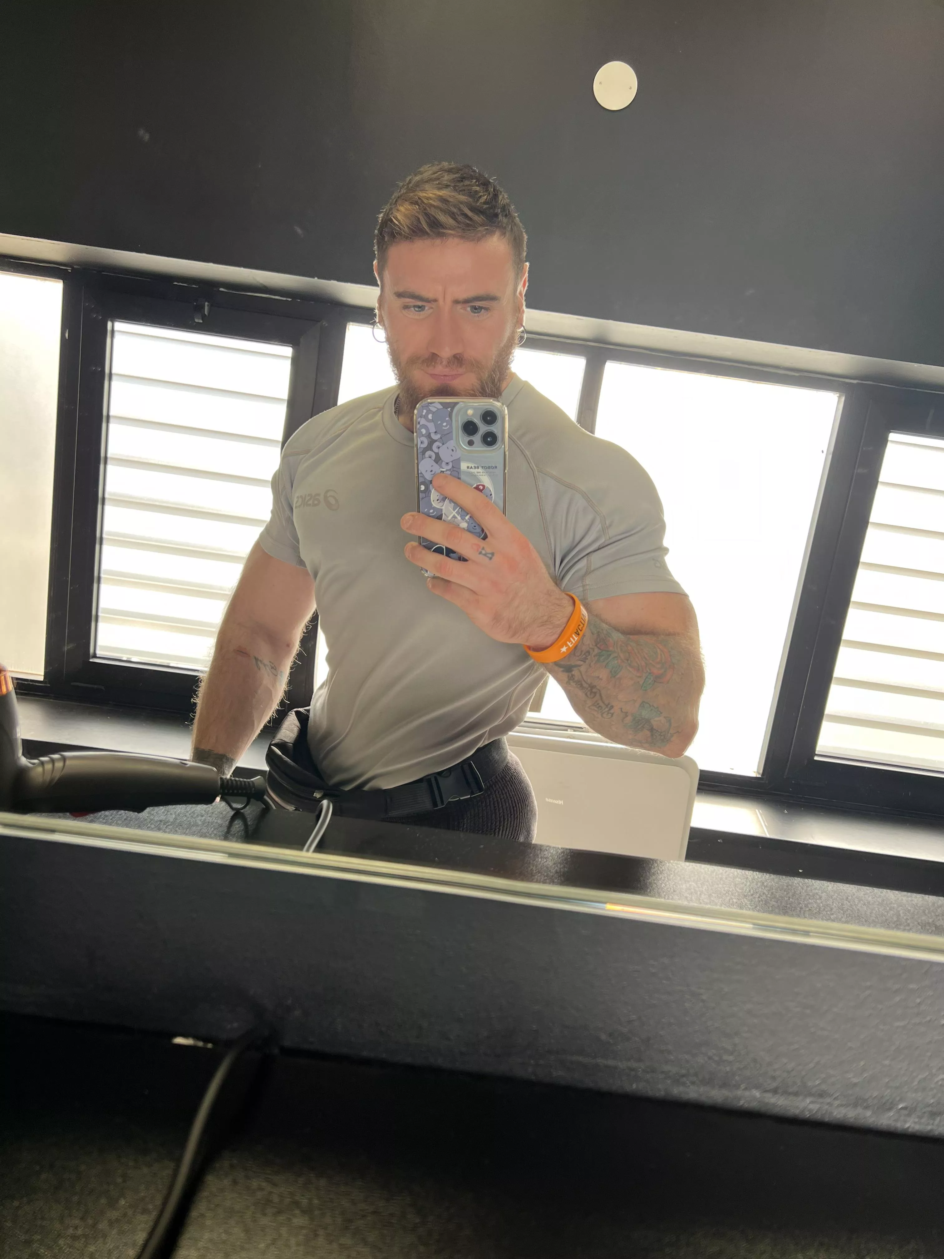 Good morning guys posted by HOTMAGICMIKE