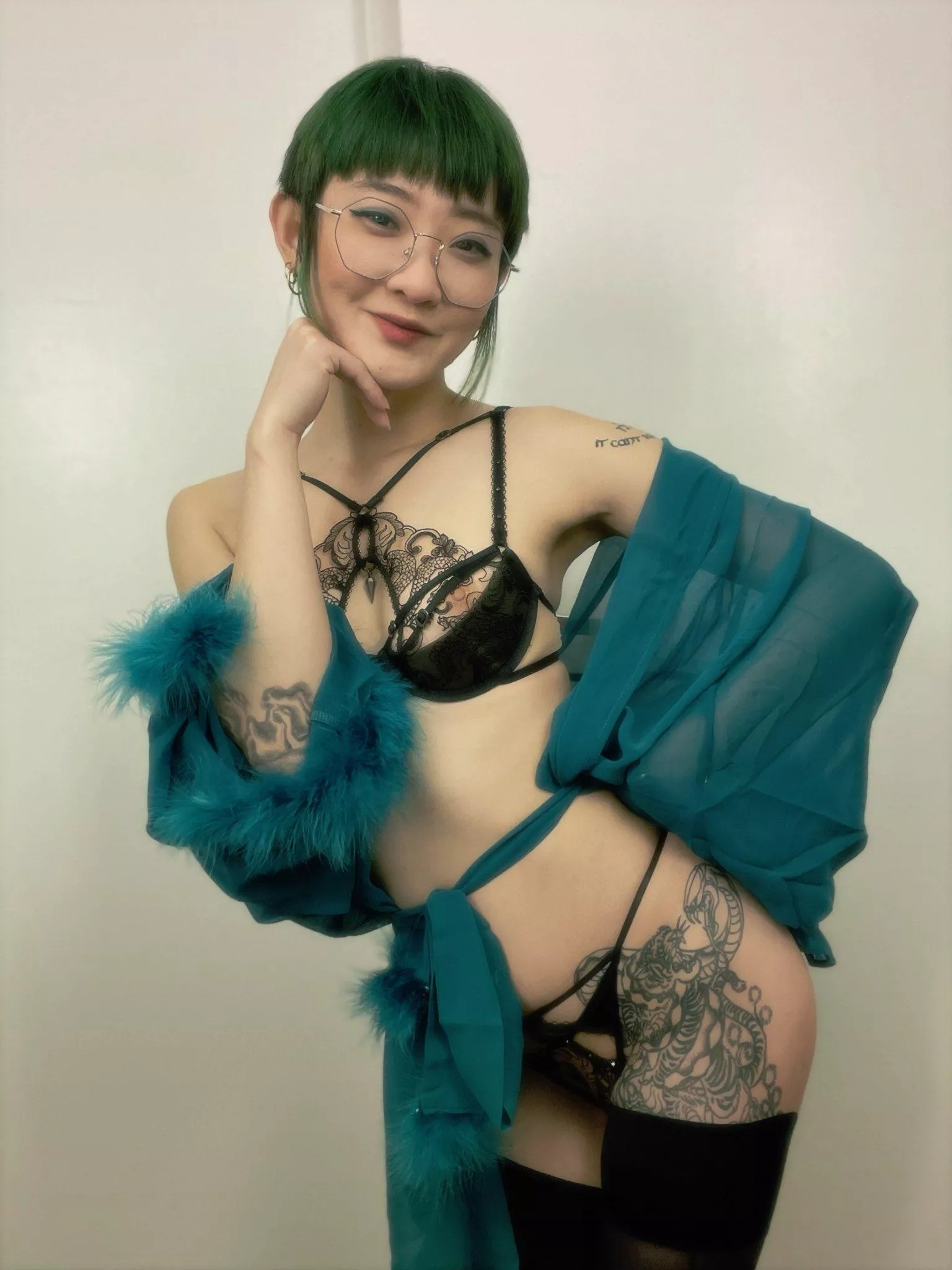 Happy Friday Everybody posted by Y00nT33n