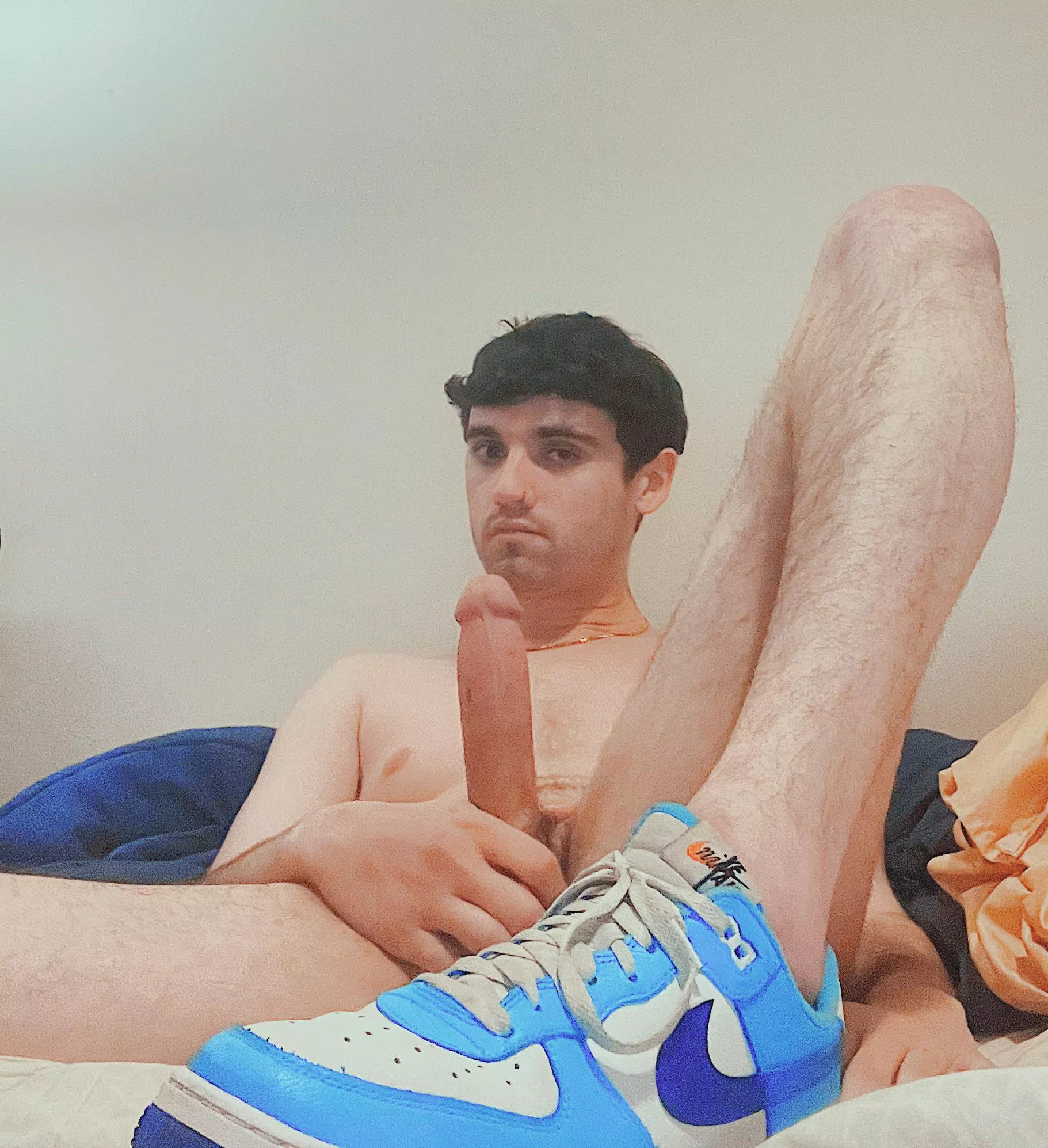 hi fellow insomniacs :) posted by AcanthaceaeHuman4747