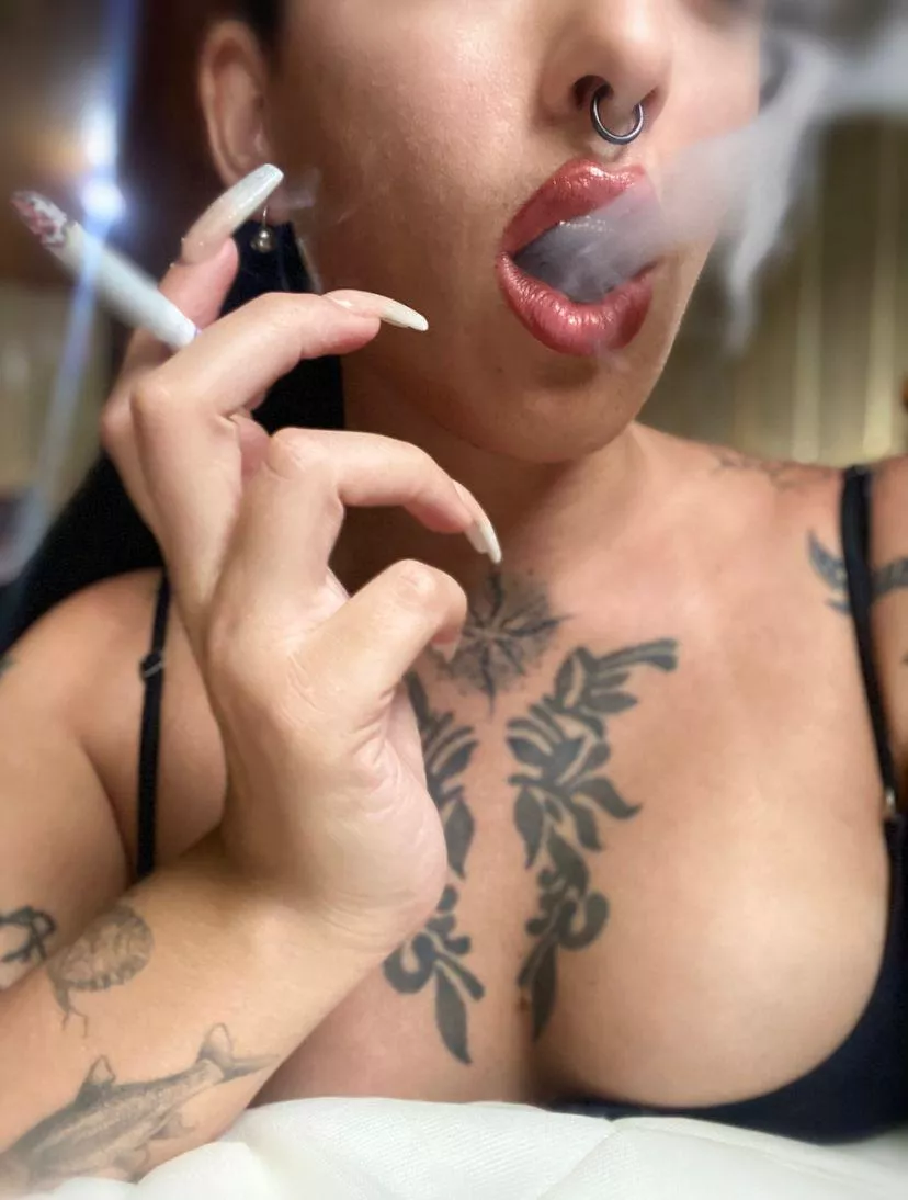 I love the smoke that rises up my face when I smoke. posted by EIMENEITOR