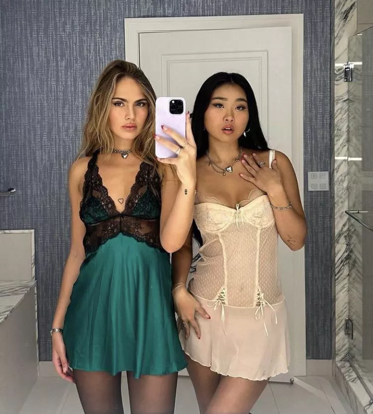 left or right? [2] posted by devilndaisies