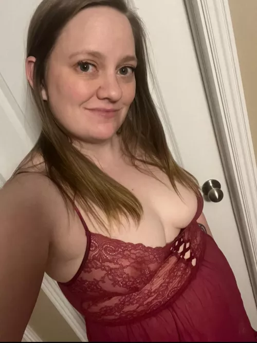 Love a good nightie for bedtime. ♥️ by inappropes_mylf