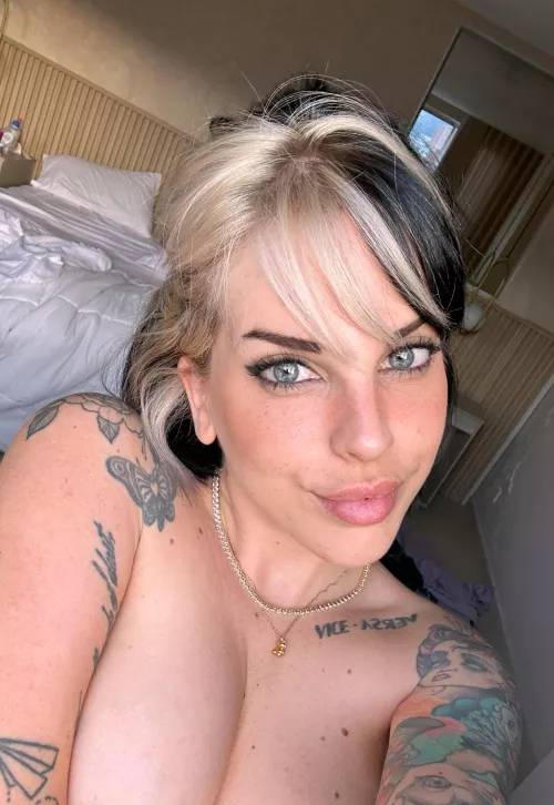 My application to be your Italian goth slut by ottaviia