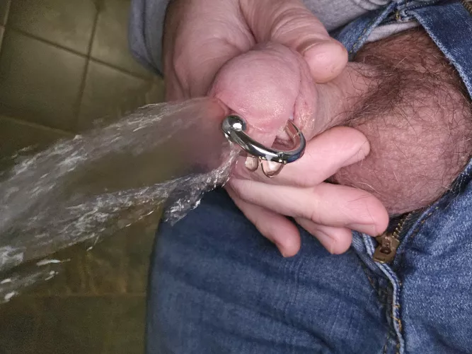 Peeing at work by bbmerc