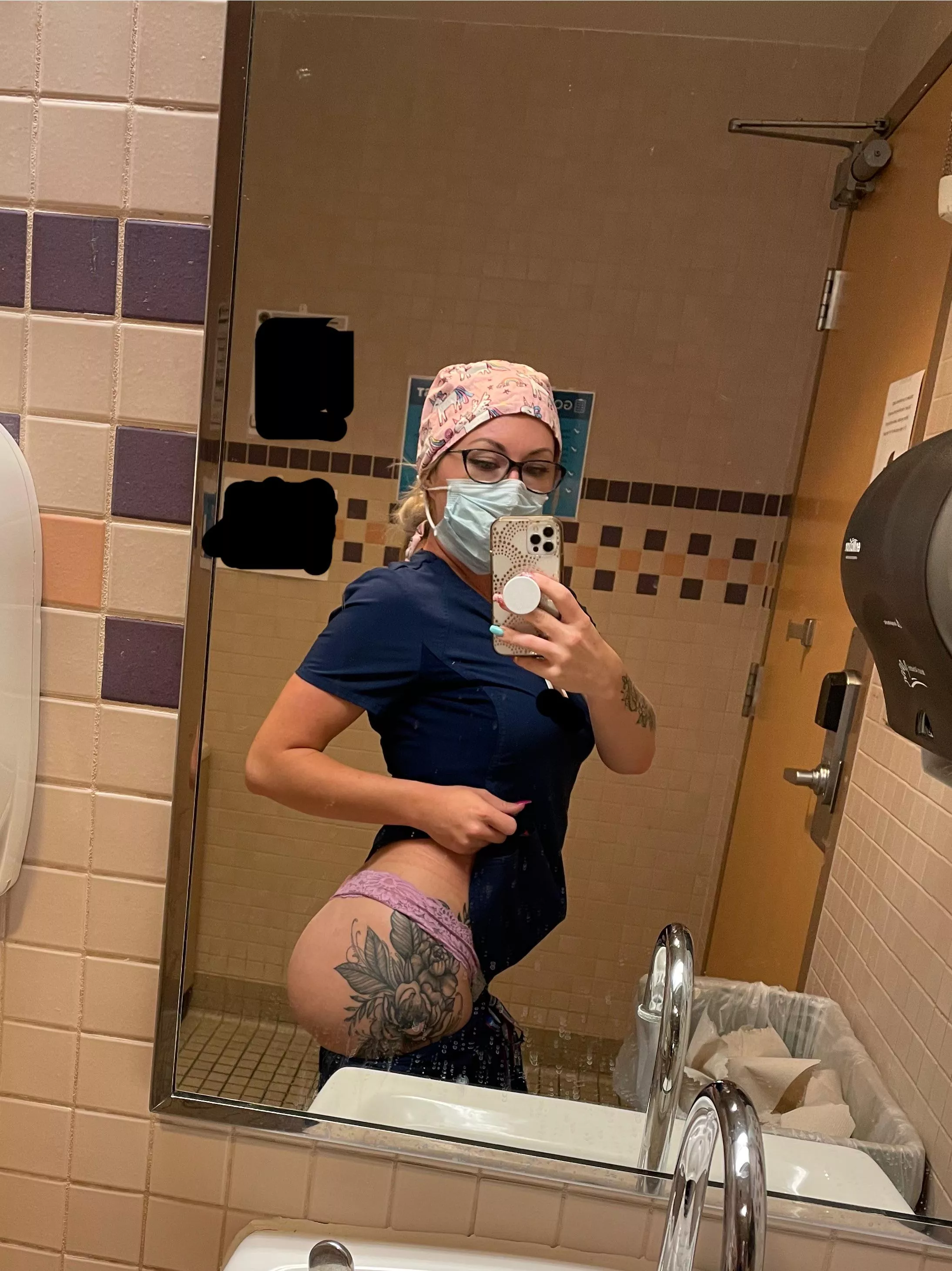 Shh.🤫 posted by HoneyDreadful