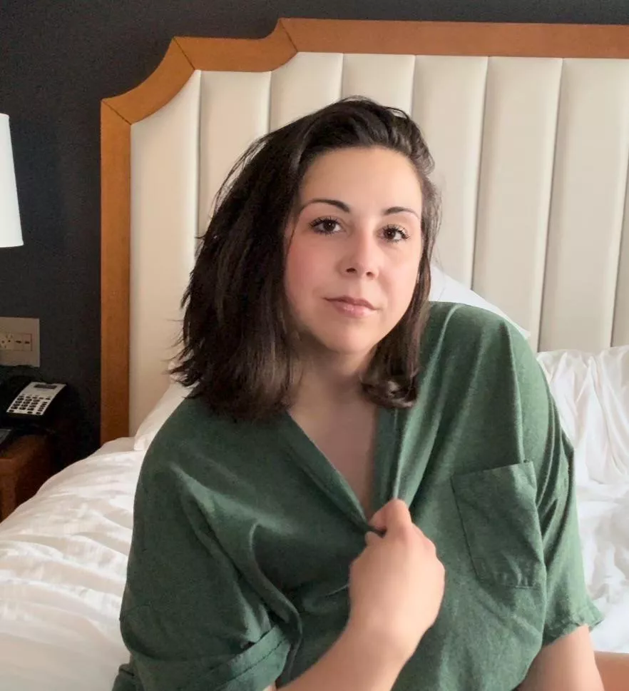 Something about an oversized tshirt <3 posted by DzireReaXO