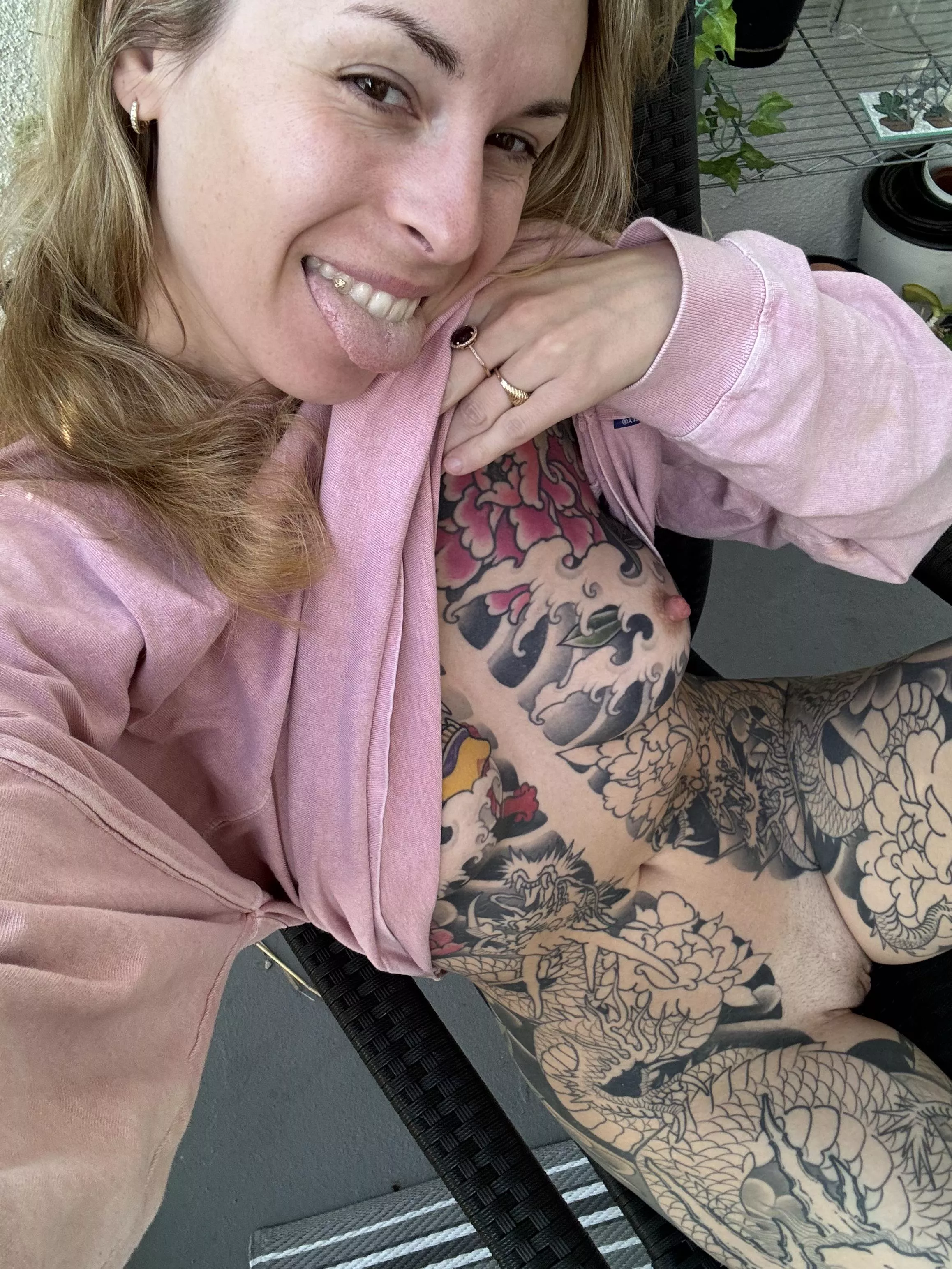 Tell me the first word that comes to mind when I flash you posted by kuzagirl