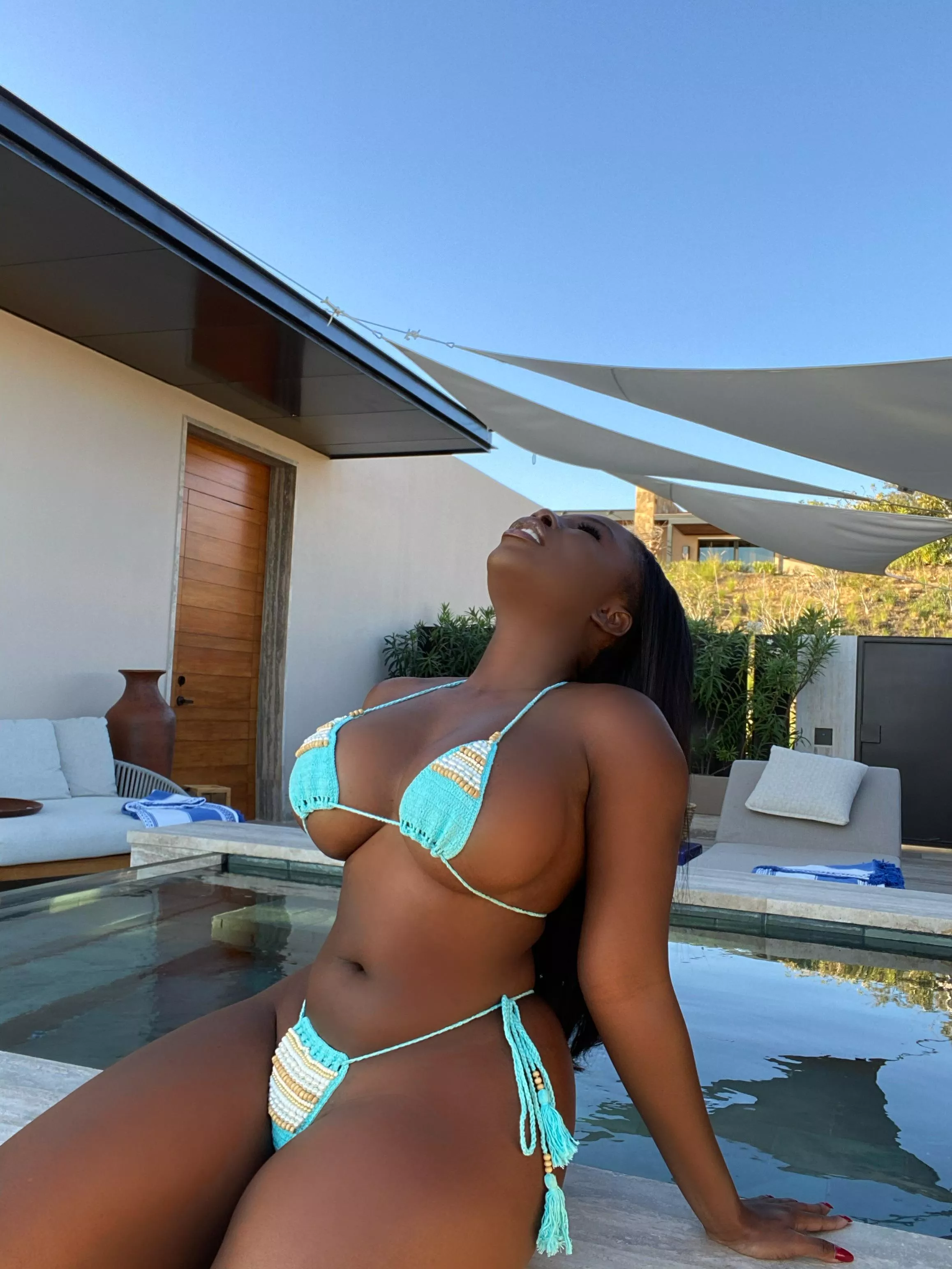 There's nothing better than a pair of huge black cheeks posted by BinishAwe