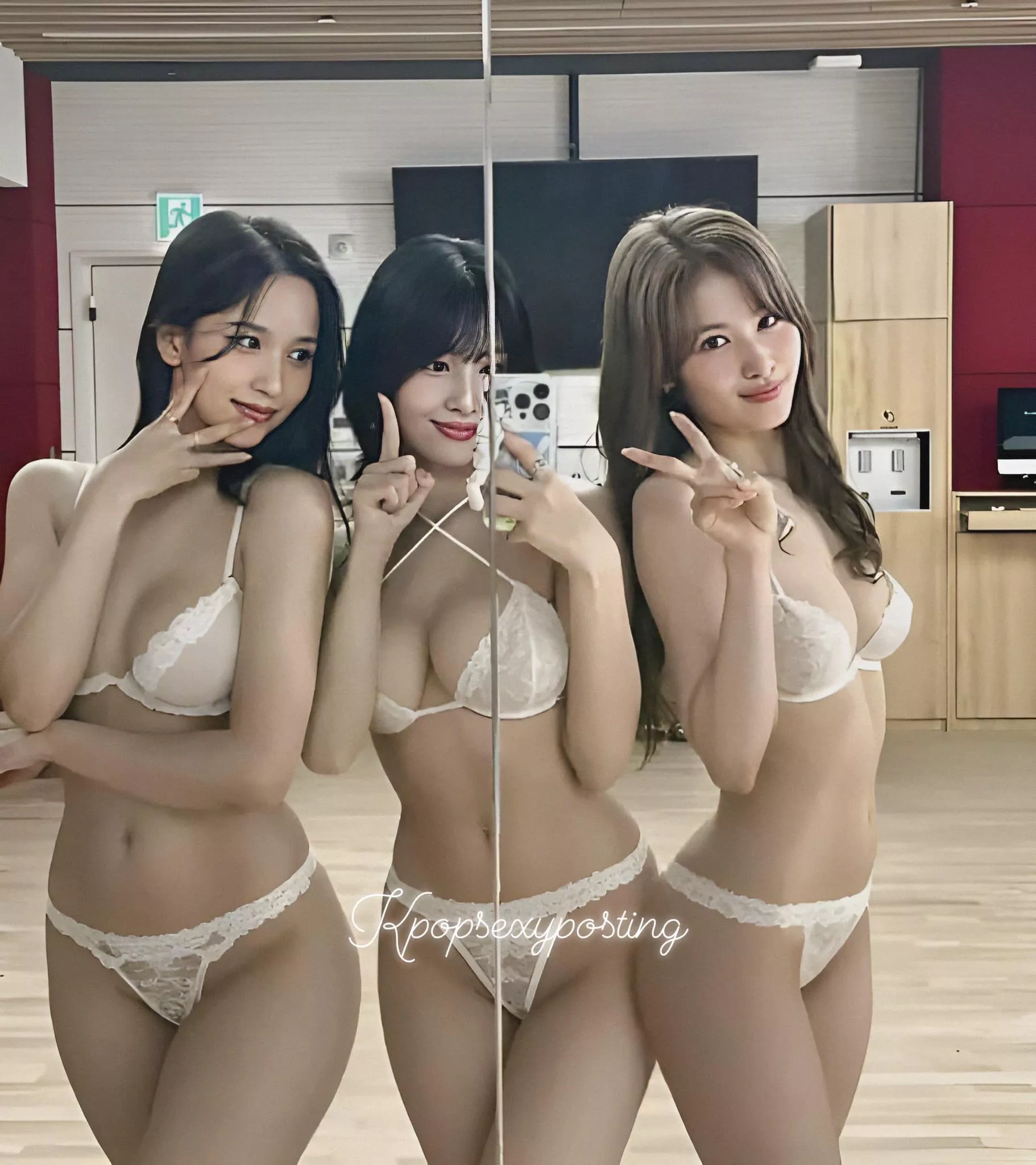 TWICE - MINA MYOUI | MOMO HIRAI | SANA MINATOZAKI posted by GraceGigglez