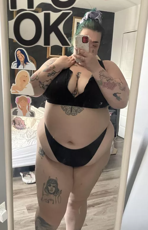 Uh oh  by zombieaurelie