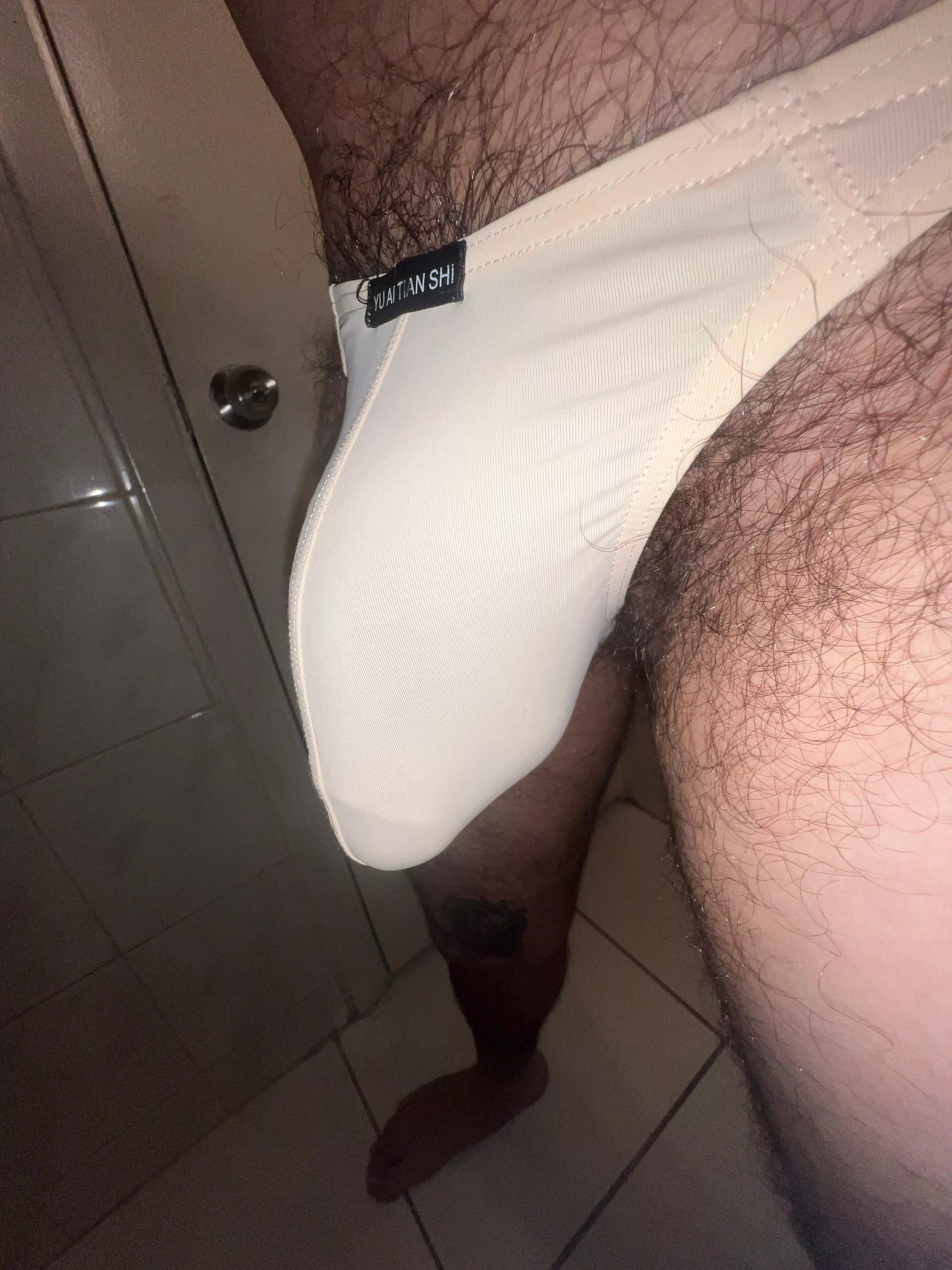 Wearing thongs makes me so horny posted by dacapp6_