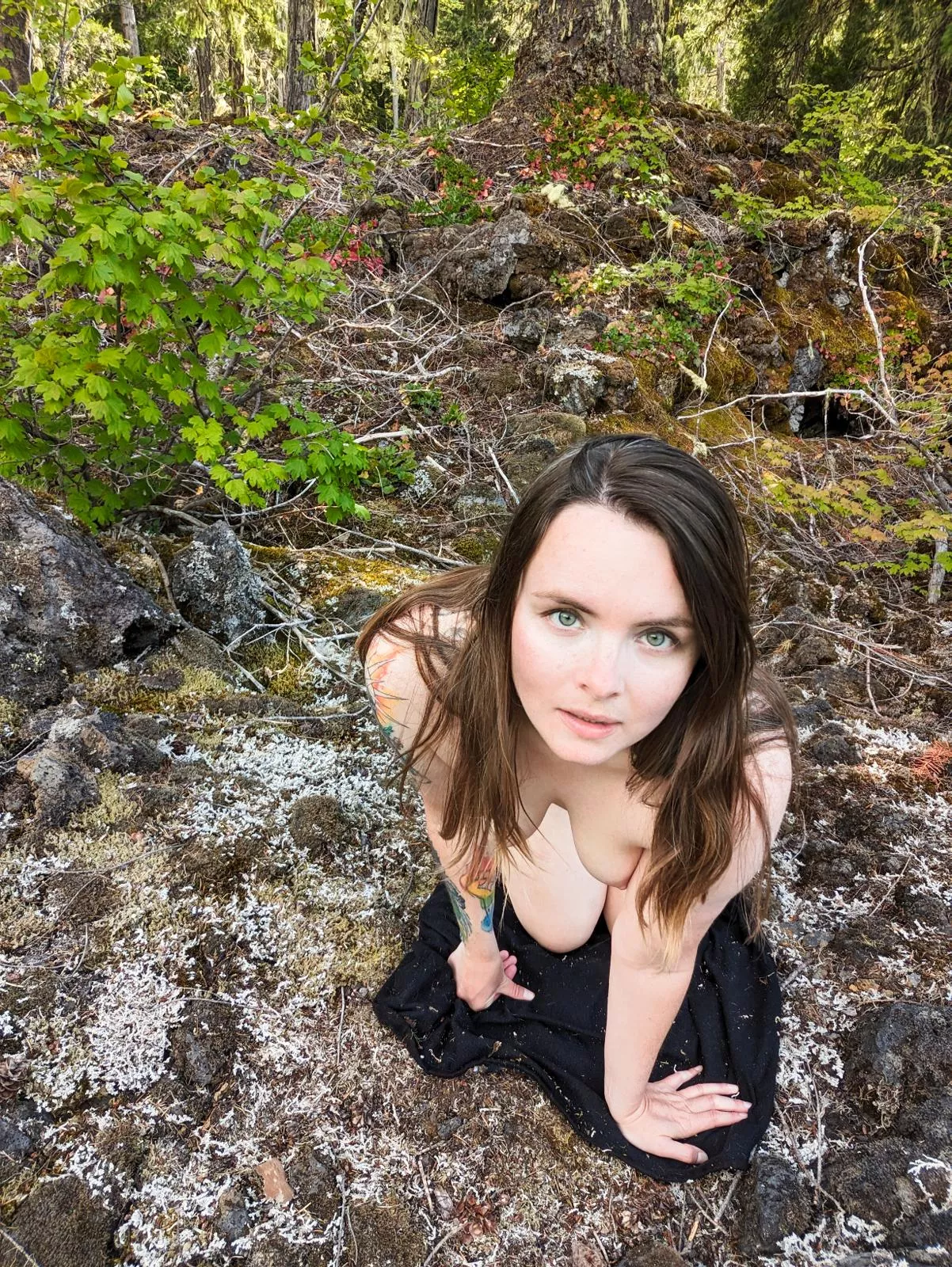 You found me on your hike, what's your reaction 😘 posted by your_faye_fantasy