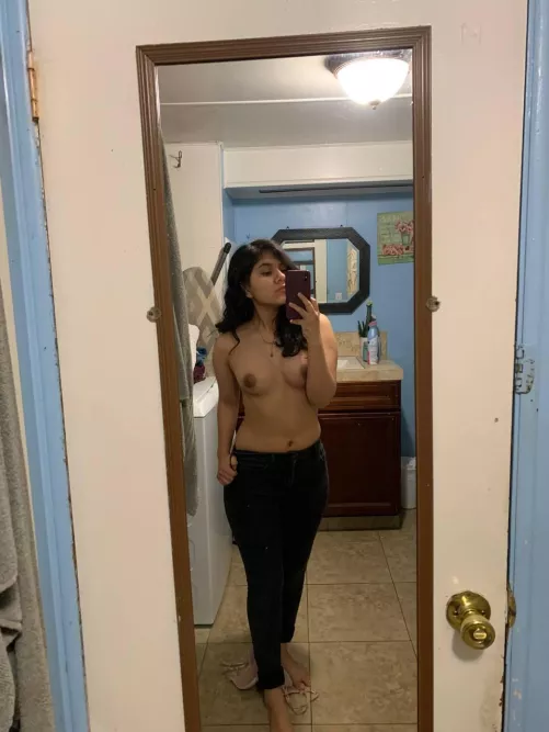 [19F] Baby Lesbian by Lillatina19