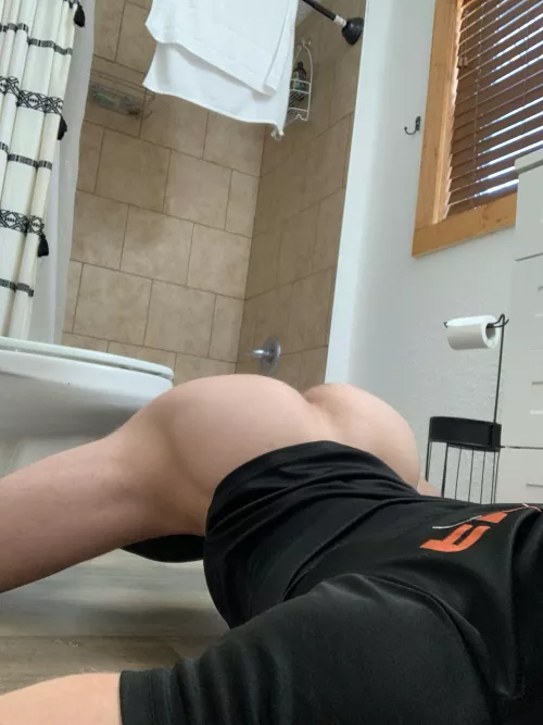 21 biggest dick gets to live call me ;) by Boring-Snow6887