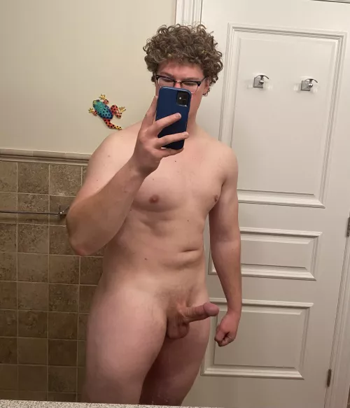 23 - Soooooo bored tonight, any one want to keep me company? ;) by Doc_Cock2000