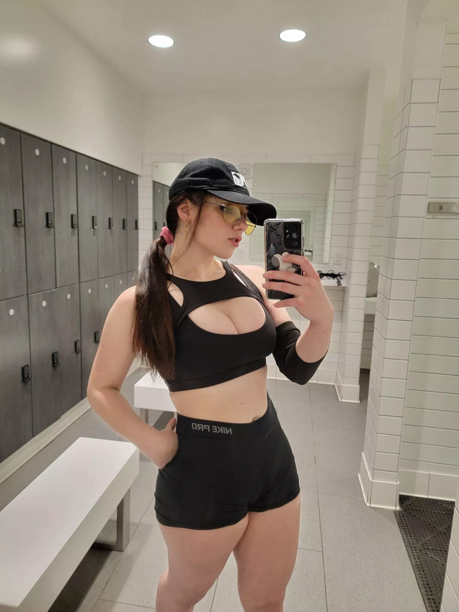 Botta go embarrass the men lol posted by Ill_Calligrapher7060