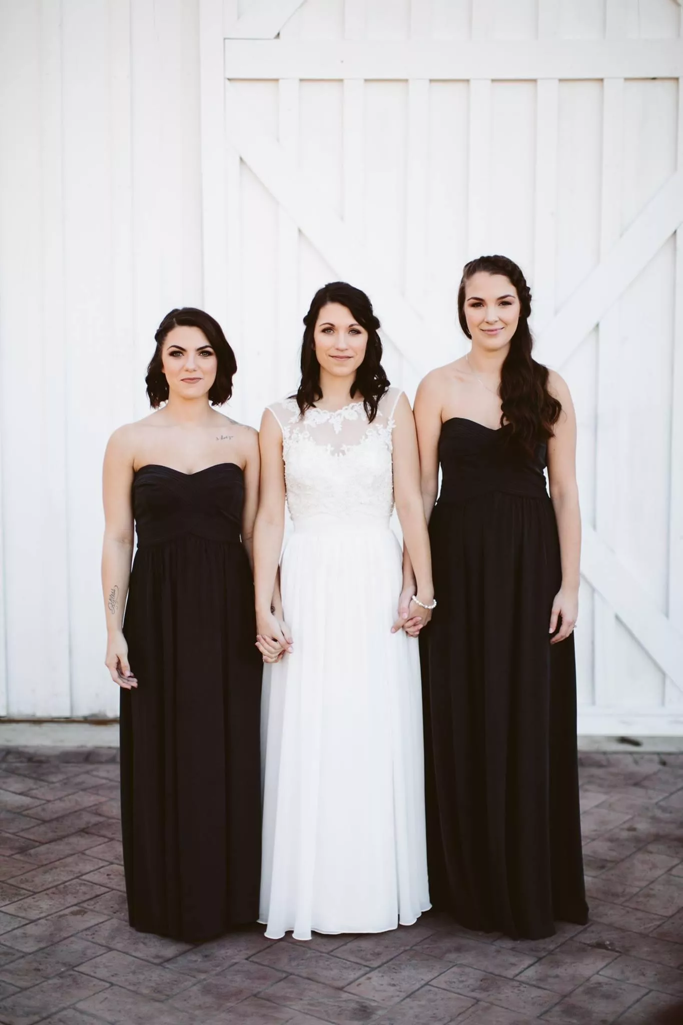 Bride and bridesmaids posted by person1__4