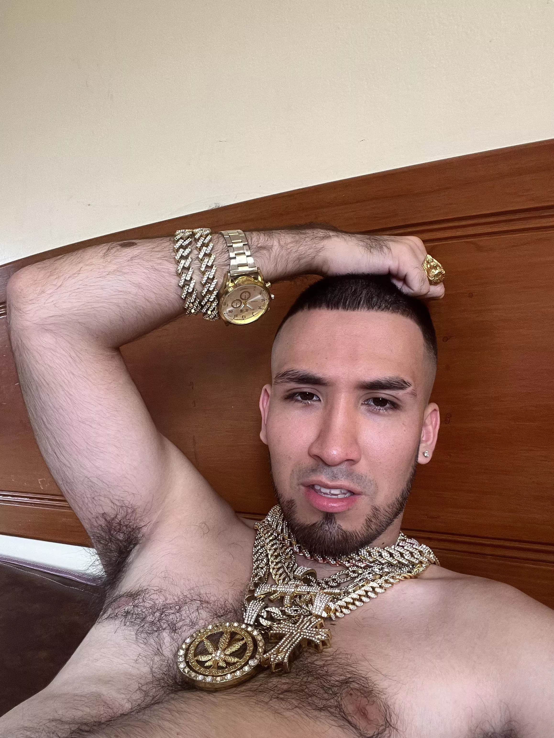 Gangster HAIRY CHEST you know mannnnn posted by brucebrown530