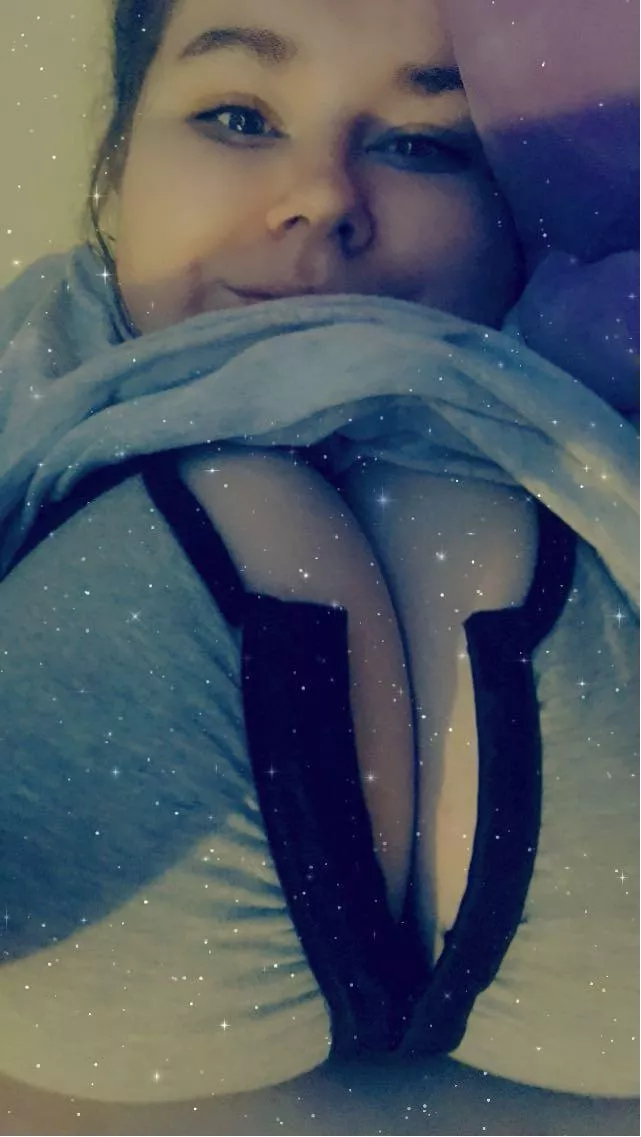 Happy Saturday posted by fluffylilbrat