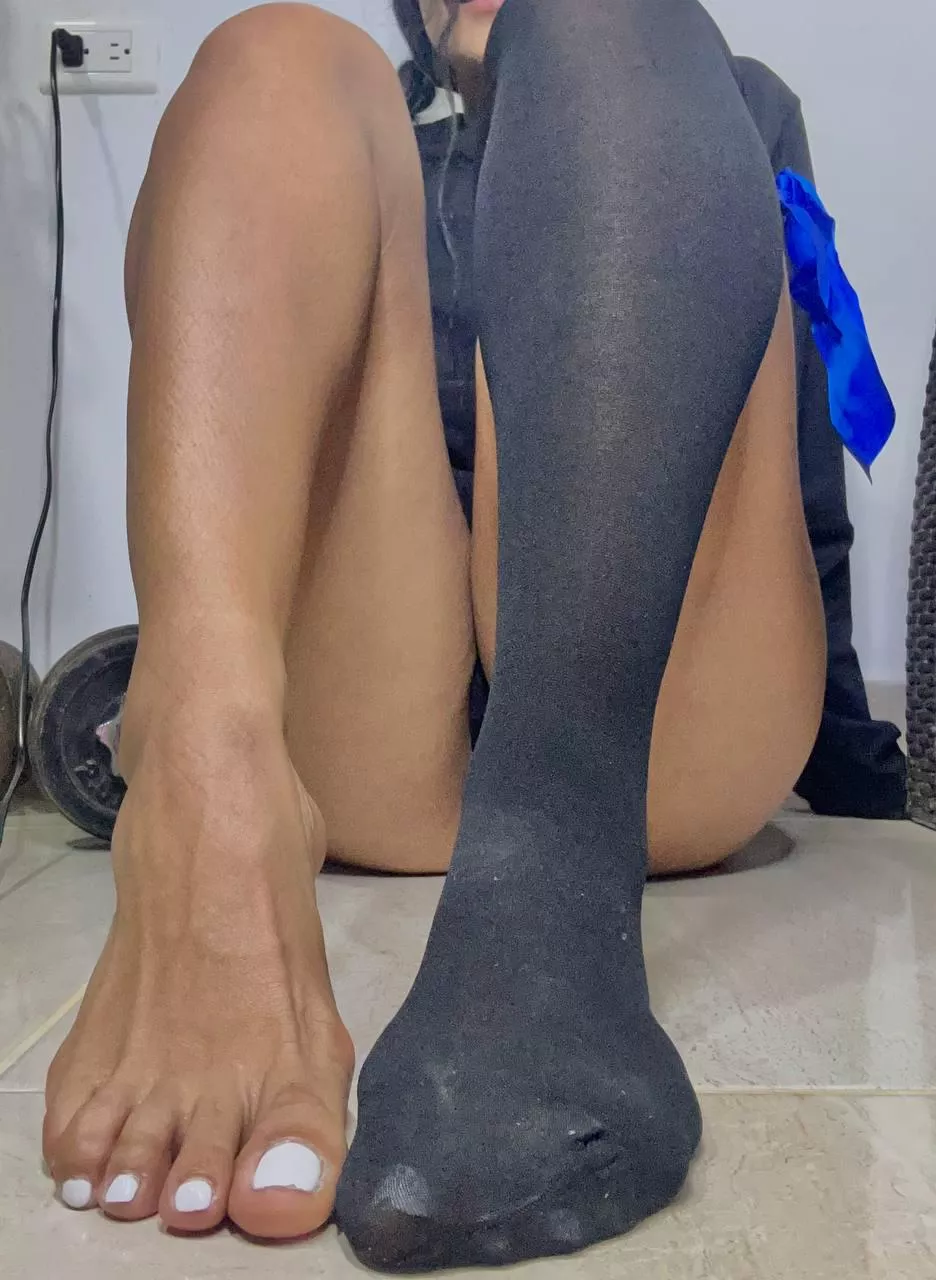 Hottest legs on Reddit posted by Clarissa_Joan