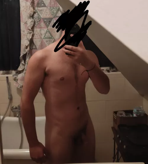 How do i look 23(m) by iloveboobs601