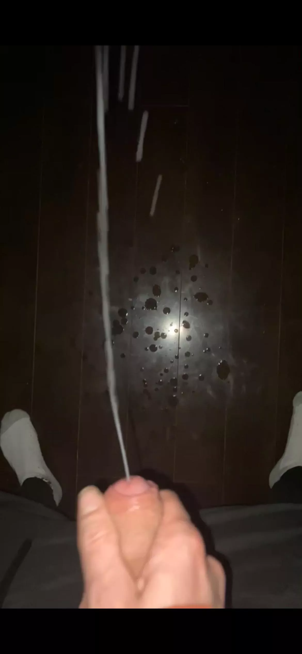 Huge cum shots💦 posted by B1g-D1CkN0vAsC0t1aN