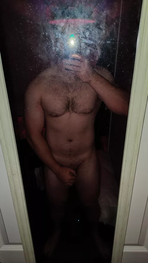 I love how the mirror flash makes my body look 😍 by Fit-Bloke-Jack97