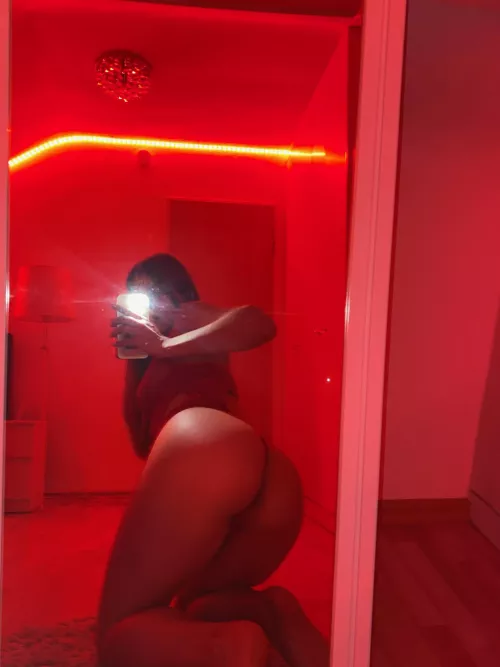 I only eat guys who date my ass by lollylayla