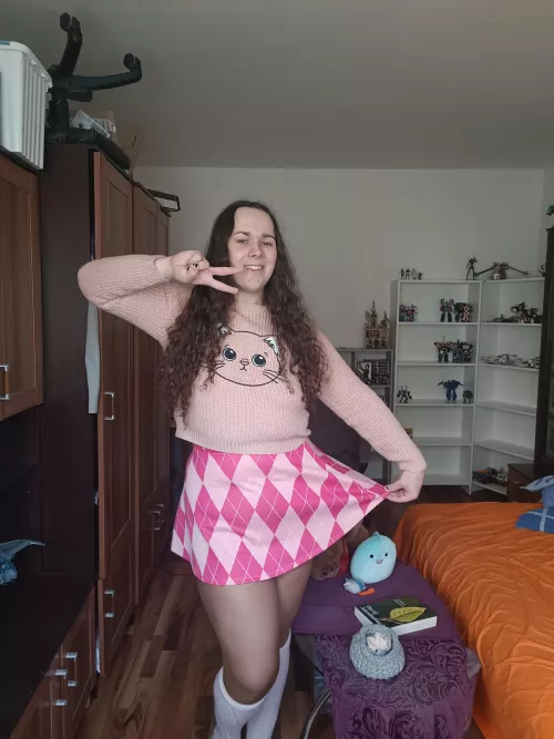 I really dislike my smile >< posting anyway hope I don't look too bad by samuelbakos1234