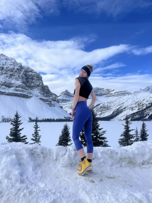 Let's go for a hike 😏 [OC] {f36} by lilDeeDeekjp