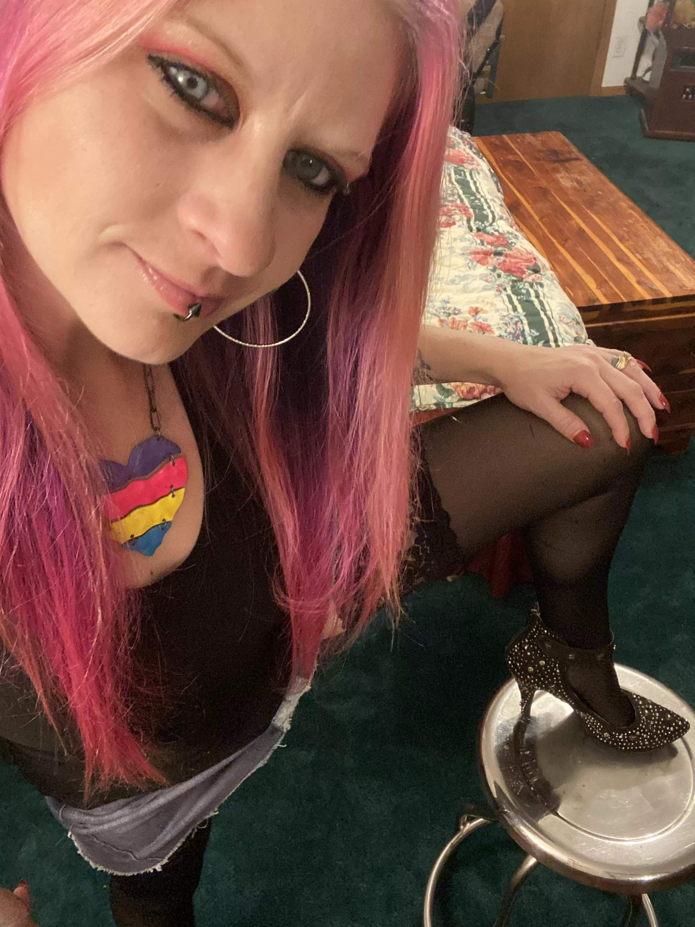 Love these heels!  posted by Dixie_Hartline