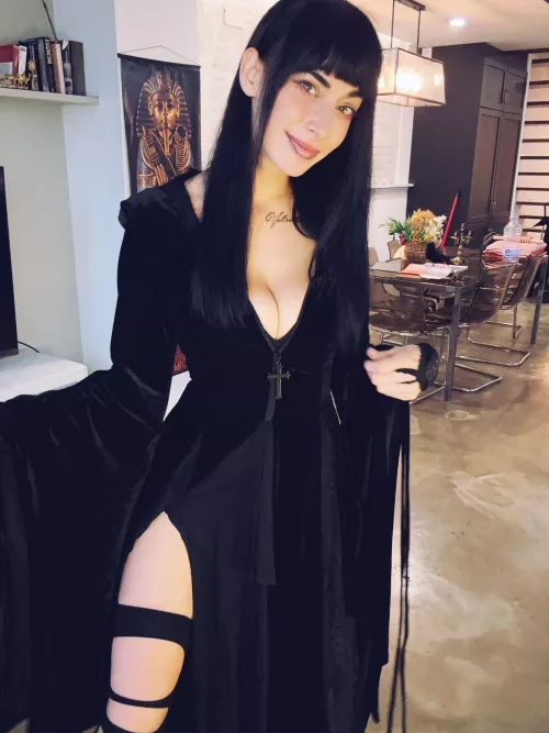 Me [Dark Cosplay Witch] by Cynthia_Turner