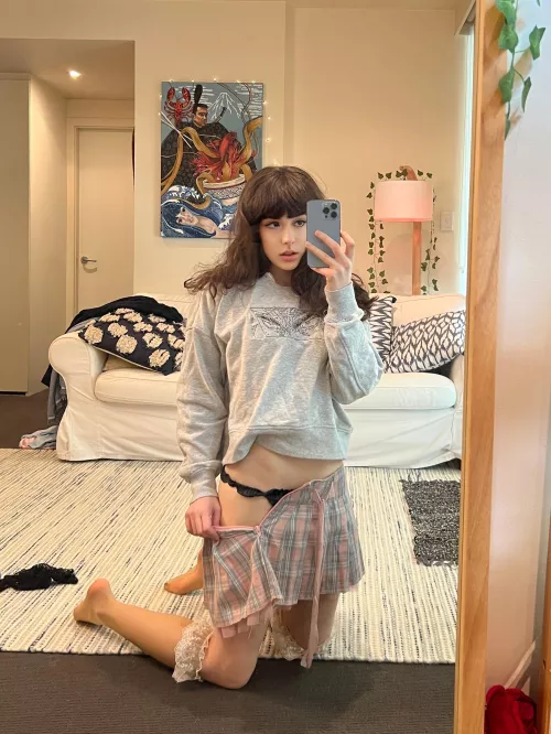 oke u can take off my skirt but the berserk top stays on >:( by smolrug