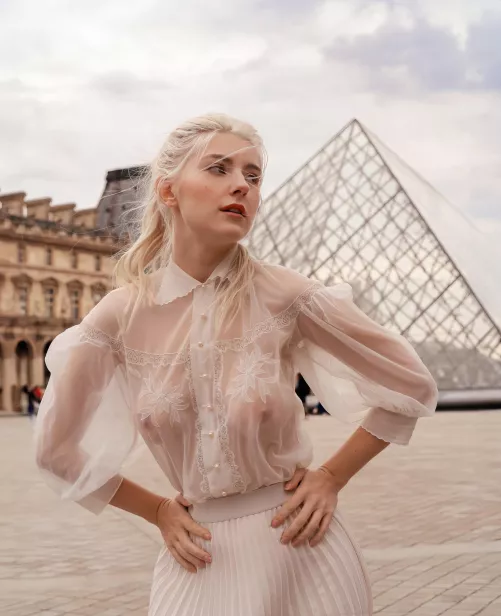 Passing men clearly like my shirt by muchPulse60